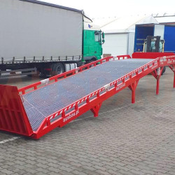 Iekraušana rampa ar horizontālu laukumu